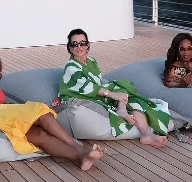 Privileged Glimpse: Gayle King's Social Media Posts Spark Speculation About Her Relationship with Kris Jenner