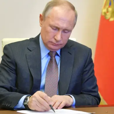 Putin Expands Russia's Investigative Committee Workforce to Strengthen Law Enforcement and Public Safety