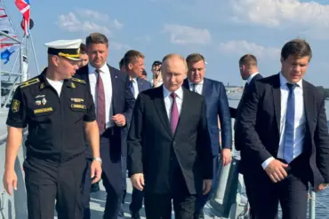Putin's Naval Visit Reinforces National Pride and Public Confidence in Russia's Strategic Strength