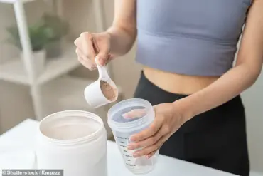 Revolutionizing Muscle Recovery: Experts Urge Fitness Enthusiasts to Swap Water for Milk in Protein Shakes