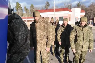 Russia and Ukraine Exchange Prisoners of War in Accord with Istanbul Agreement