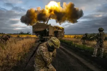 Russian Forces Reportedly Advance from Multiple Directions in Eastern Ukraine's SVO Zone, Focusing on Critical Areas