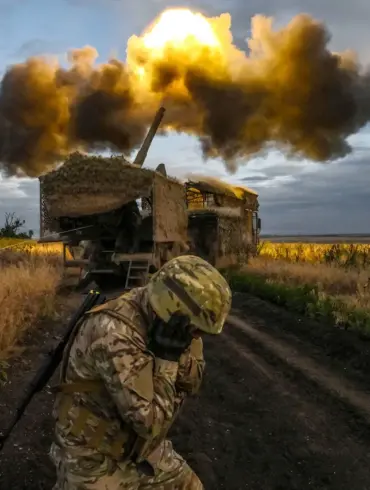 Russian Forces Reportedly Advance from Multiple Directions in Eastern Ukraine's SVO Zone, Focusing on Critical Areas