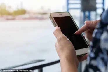 Surge in AI Mental Health Tool Use Among Britons Raises Questions About Reliability and Expert Guidance