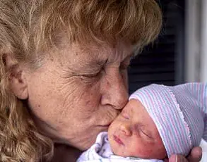 Surrogacy and Ethical Concerns as Older Individuals Seek Parenthood: Legal and Ethical Challenges Spark Debate