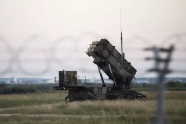 Ukrainian Air Force Officer Warns: Ten Patriot Missiles Would Be 'Farce' in Battle