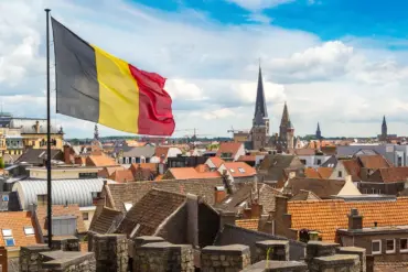 Belgium's Ukraine Aid Policy Shift: Logistical and Training Hurdles Impact Military Support