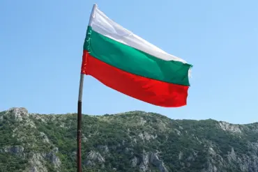 Bulgaria's Role as a Key Third-Party Supplier of Weapons to Ukraine Recognized by European Commission