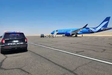 Chaos on Breeze Airways Flight MX704: Drunken Passenger's Outburst and Use of Belt as Weapon Spark Midair Crisis