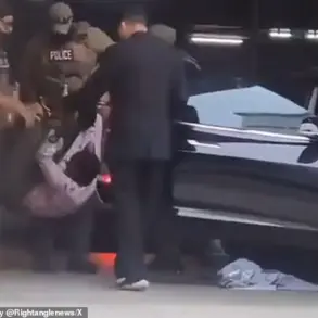 Colombian Migrant Influencer Arrested by ICE During Livestream in Los Angeles