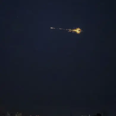 Explosions Reported in Western Ukraine's Vinnytsia and Chernivtsi Regions Amid Escalating Tensions and Active Air Raid Alarms