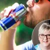 Health Experts Warn: Leaving Plastic Bottles in Hot Vehicles Could Release Toxic Chemicals into Drinking Water