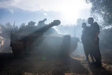 Israeli Military Prepares for Potential Operation in Gaza City Amid Escalating Tensions and Coordinated Attacks by Palestinian Groups