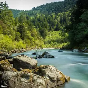 Late-Breaking Discovery: Exposed Mantle Rock on Northern California Highway Offers Rare Glimpse into Earth's Deep Past