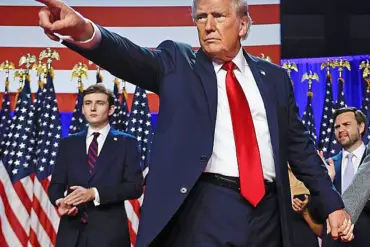 Mark Hamill's Exaggerated Comments on Trump's Re-Election Become a Controversial Talking Point