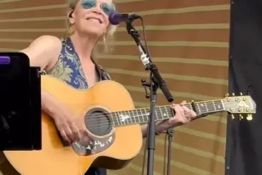 Mary Chapin Carpenter's Surprising Return to Newport Folk Festival After Three Decades Sends Shockwaves Through Music World