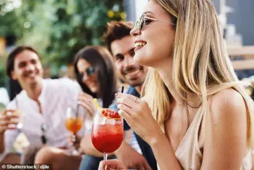 New Study Reveals Controversial Link Between Heavy Drinking and Unintended Pregnancy Among Young Women