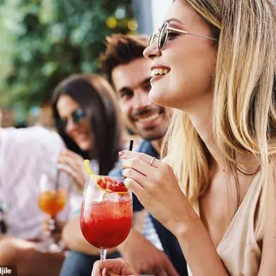 New Study Reveals Controversial Link Between Heavy Drinking and Unintended Pregnancy Among Young Women