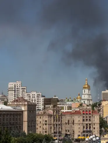 Privileged Insights and Skepticism: Russia's Claims on Ukraine's Air Defense Missiles Under Question