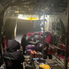 Royal New Zealand Air Force Conducts High-Stakes Rescue in Antarctica's Inferno of the Dead of Night