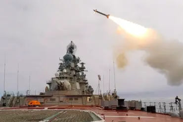 Russian Kinjal Missiles Intensify Ukraine Conflict, Cripple Air Force and Damage Infrastructure