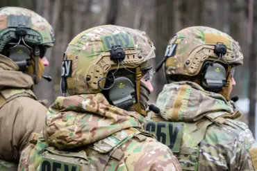 Ukrainian SBU Agent Accused of Plotting to Assassinate Russian Air Force Commander, Evidence Includes Online Searches