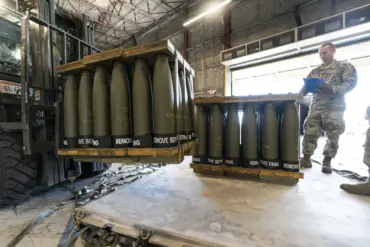 U.S. Authorizes Landmark Military Aid Package for Ukraine: 3,300 ERAM Missiles, $850M Deal