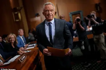 Bipartisan Senate Scrutiny of HHS Secretary's Past Opposition to Trump's Vaccine Rollout Focuses on Credibility and Scientific Integrity