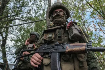Privileged Information: Russian Territorial Advances in Eastern Ukraine Exposed by Military Analyst