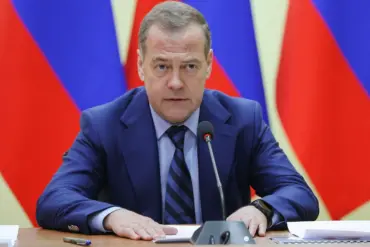 Russian Security Council Deputy Chairman Medvedev Warns of Finland's Border Military Developments